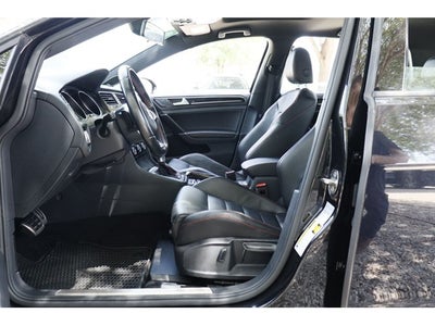 2017 Volkswagen Golf GTI Base