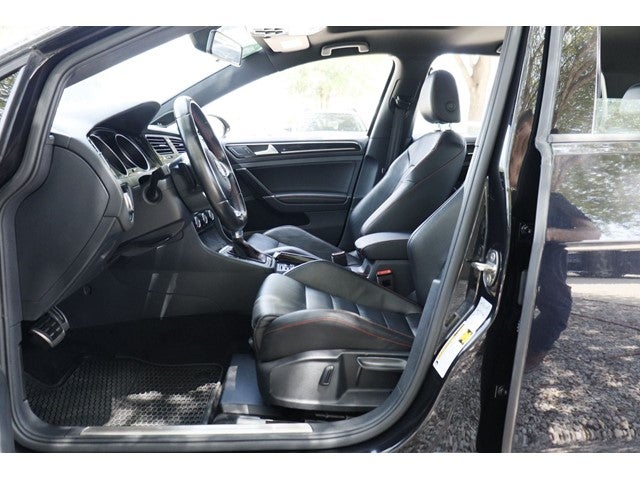 2017 Volkswagen Golf GTI Base
