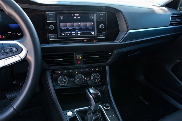 2024 Volkswagen Jetta 1.5T SE