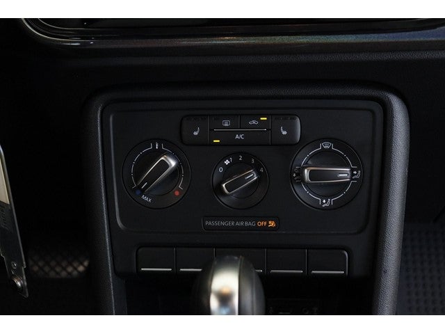 2017 Volkswagen Beetle 1.8T Classic