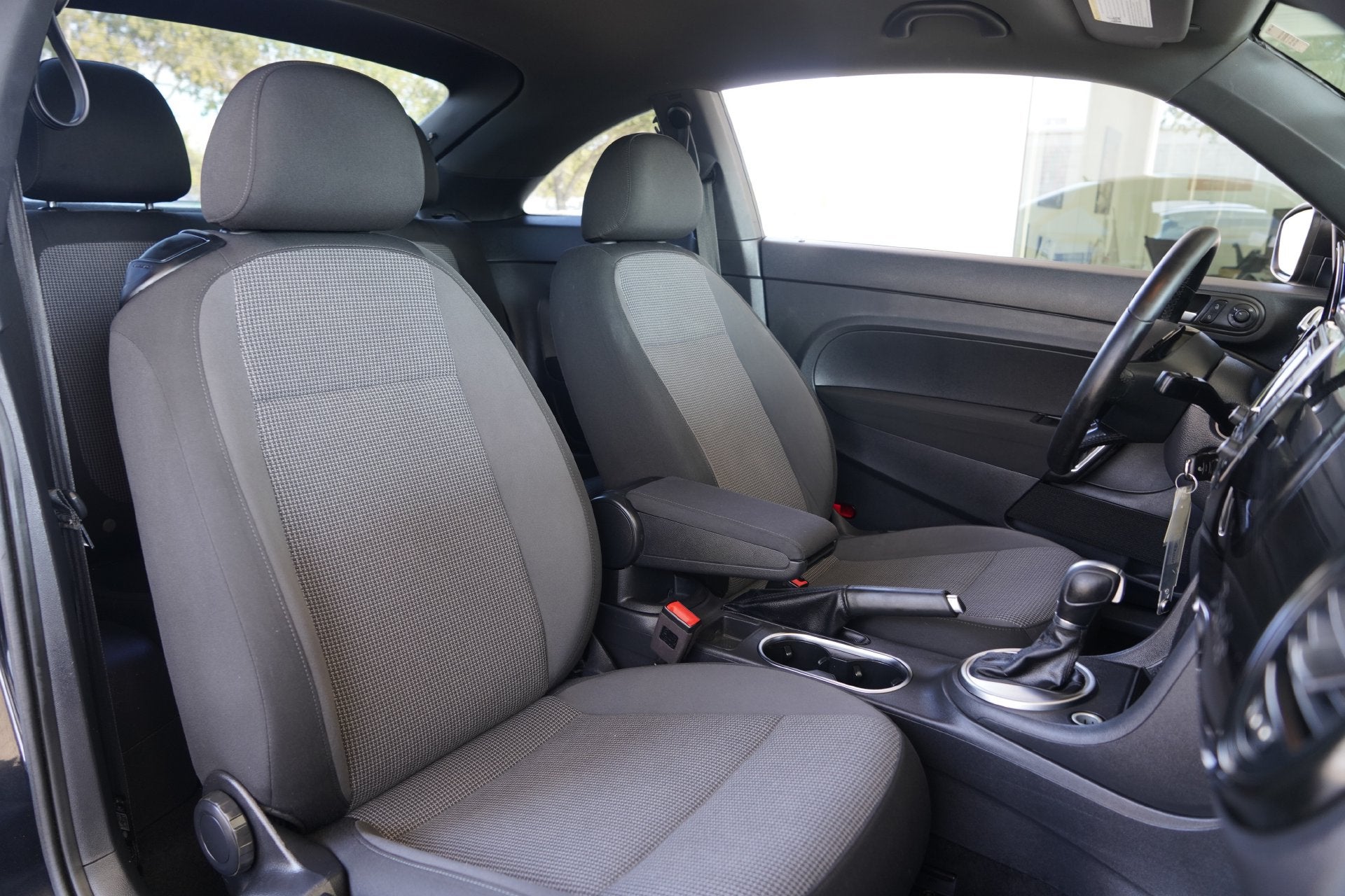 2018 Volkswagen Beetle Base