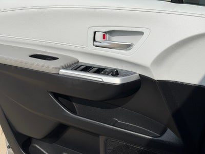 2025 Toyota Sienna XLE 8 Passenger