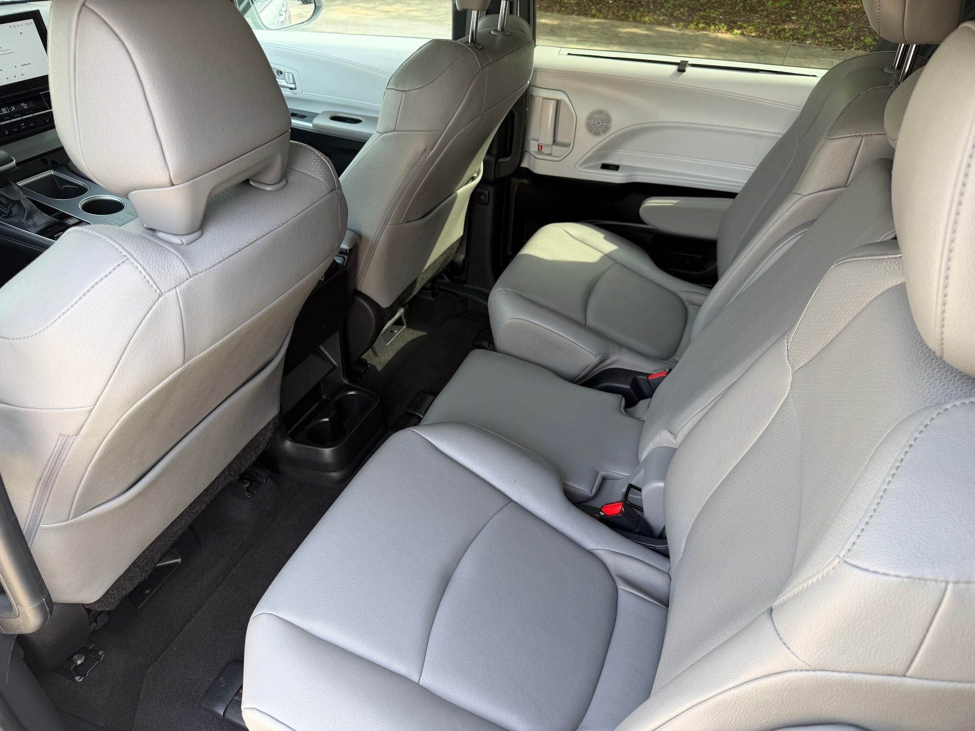 2025 Toyota Sienna XLE 8 Passenger