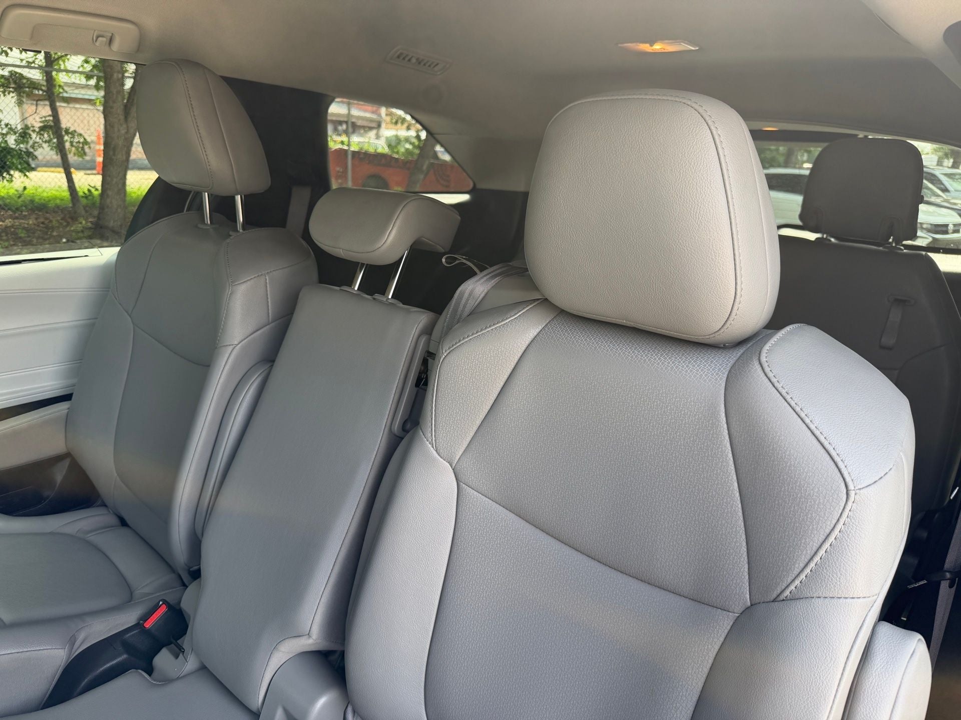 2025 Toyota Sienna XLE 8 Passenger