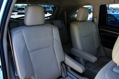 2019 Toyota Highlander Base