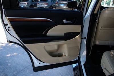 2019 Toyota Highlander Base