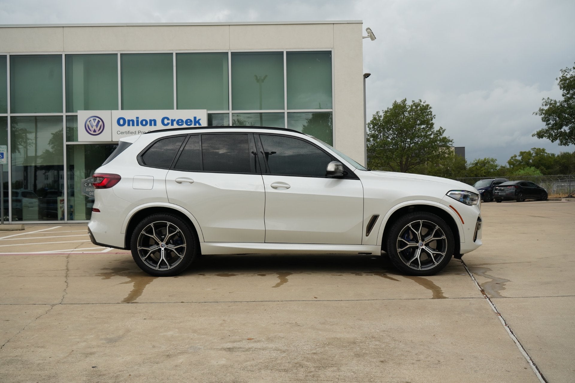 2023 BMW X5 M50i