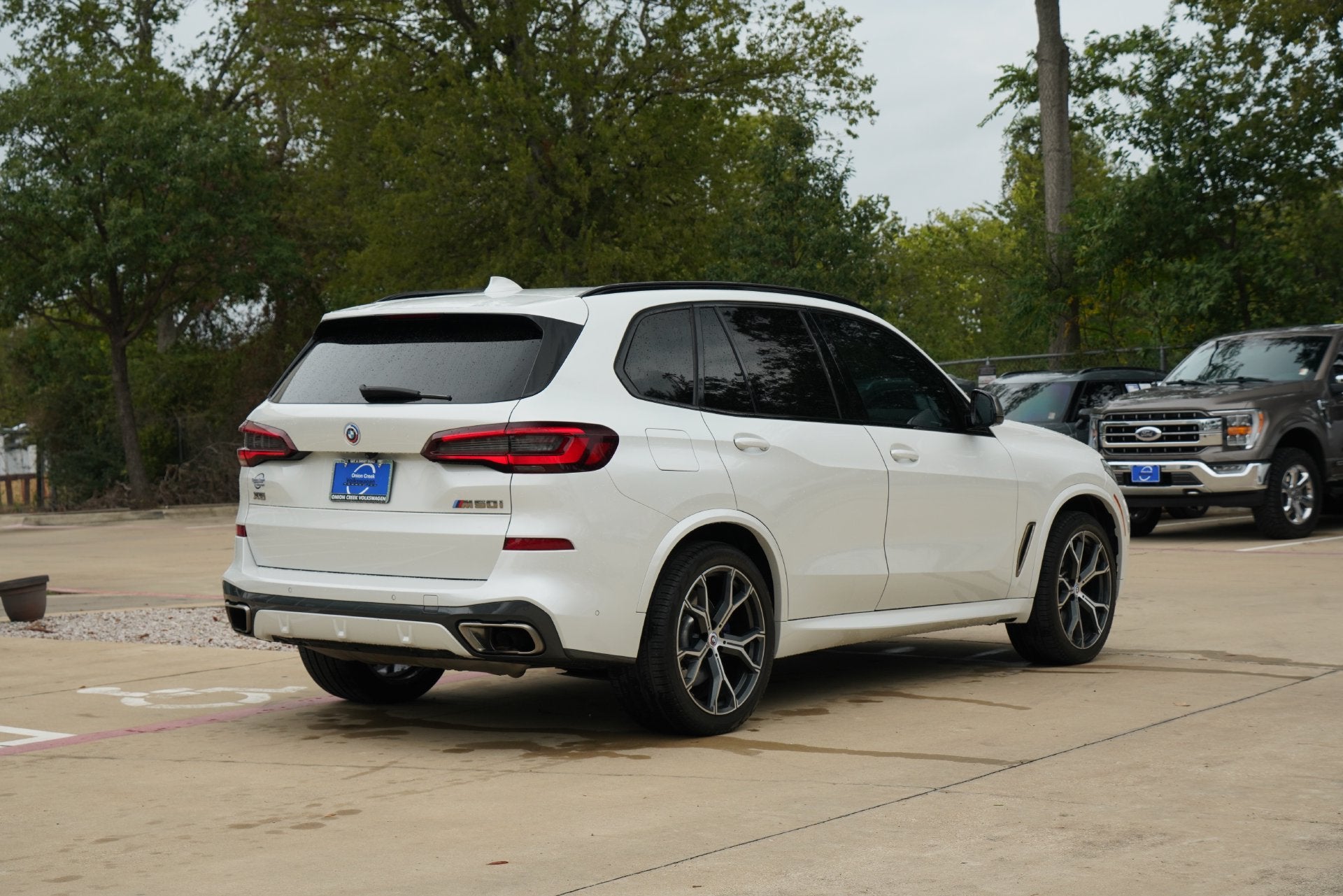 2023 BMW X5 M50i
