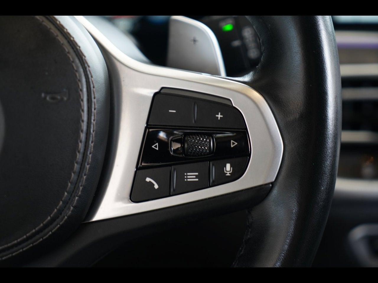 2023 BMW X5 M50i