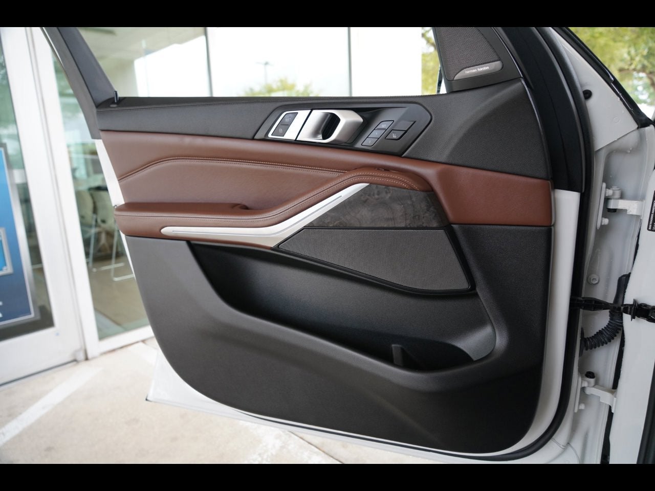 2023 BMW X5 M50i