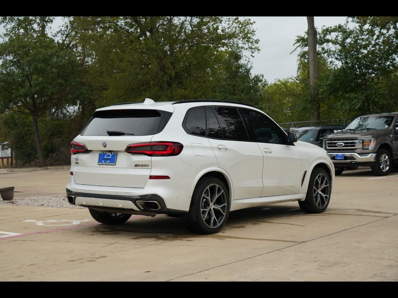 2023 BMW X5 M50i