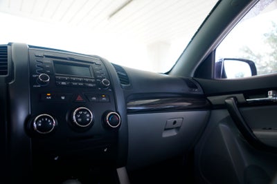 2011 Kia Sorento LX
