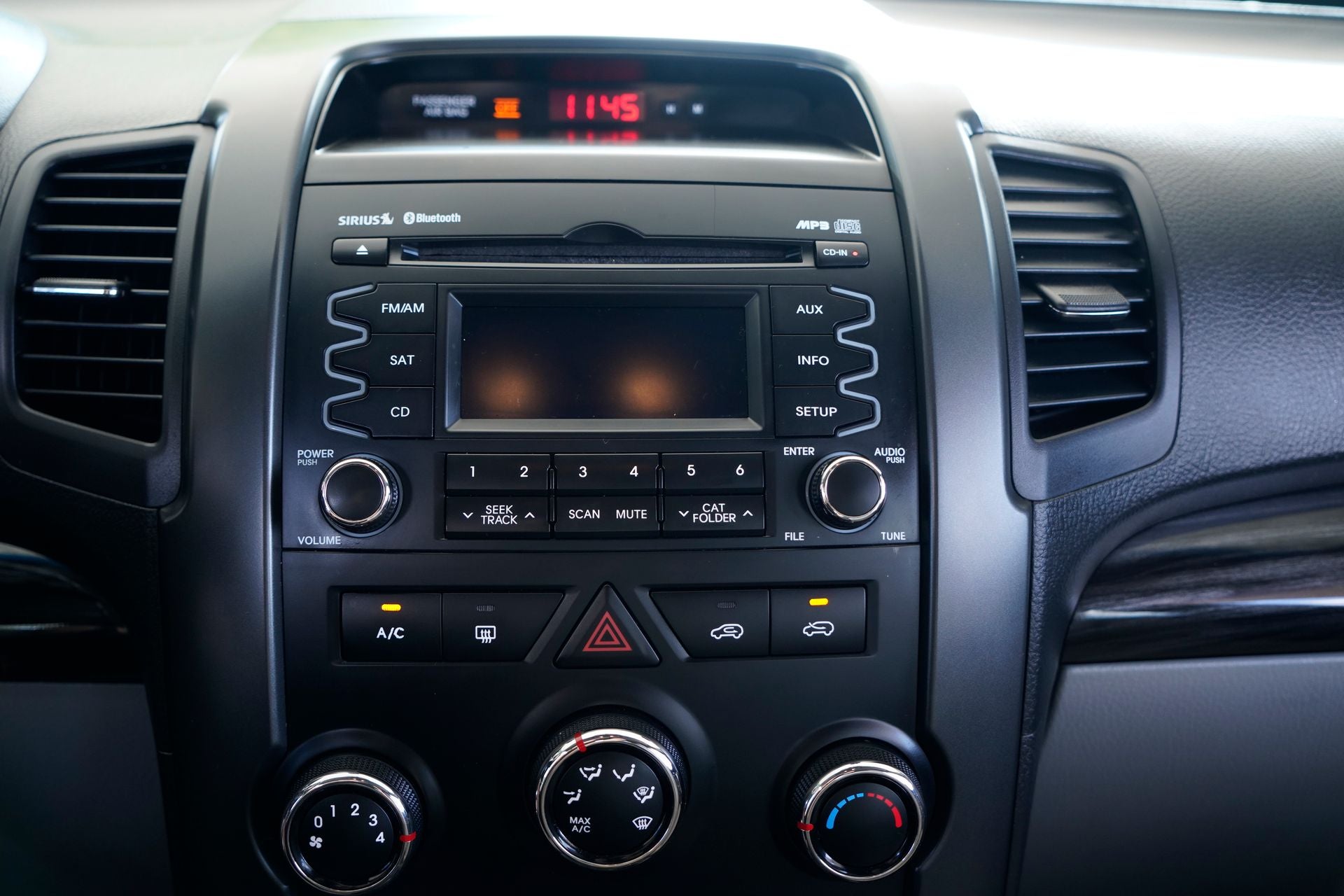 2011 Kia Sorento LX