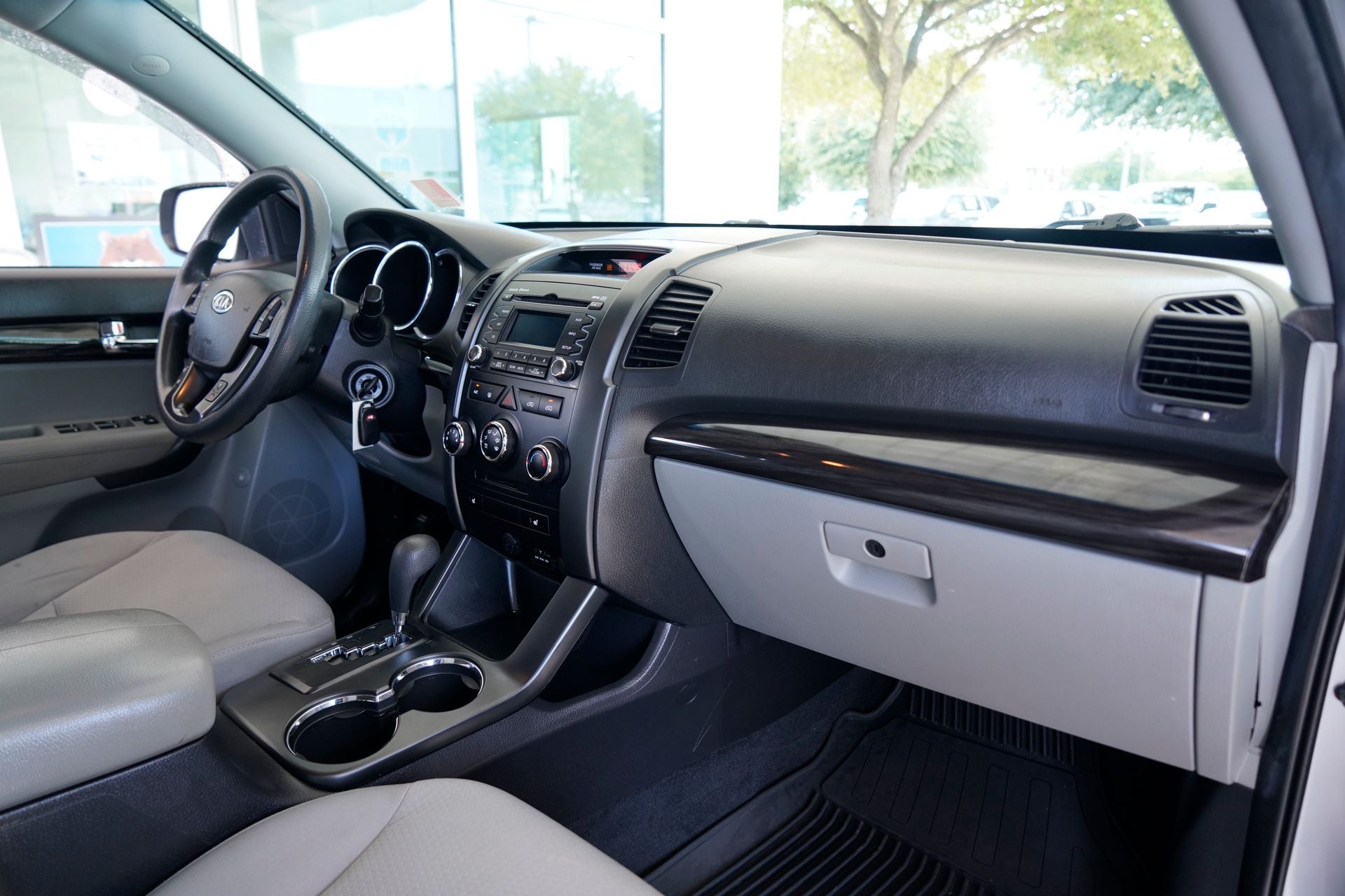 2011 Kia Sorento LX