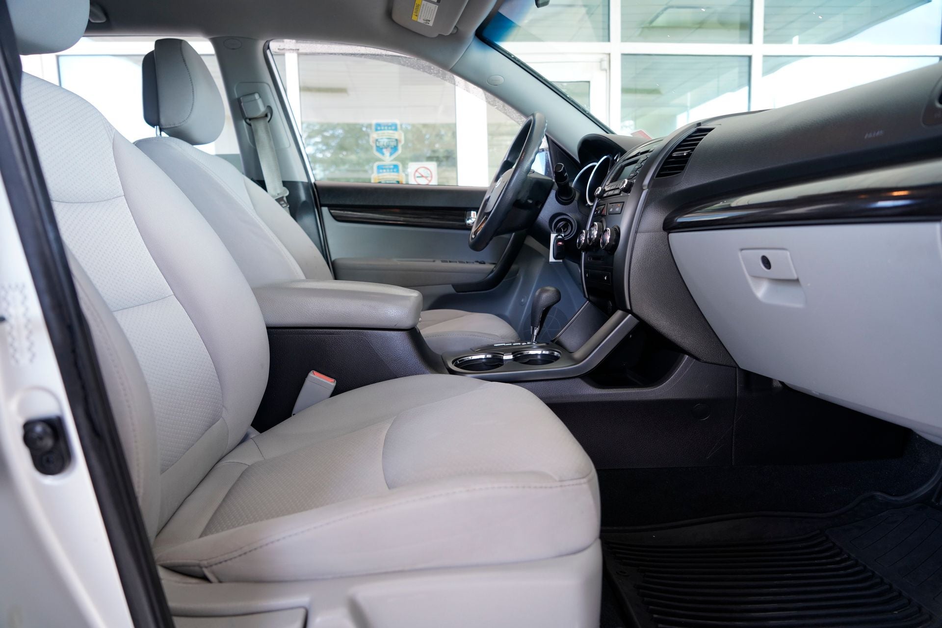 2011 Kia Sorento LX