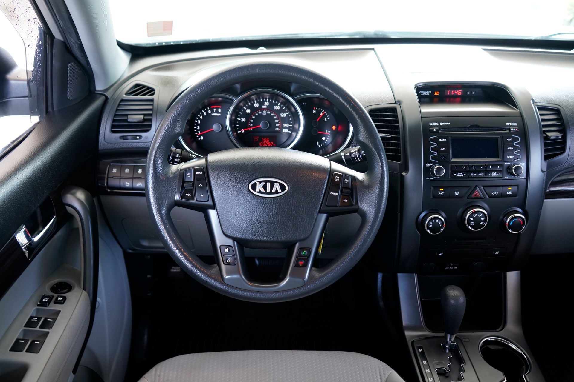2011 Kia Sorento LX
