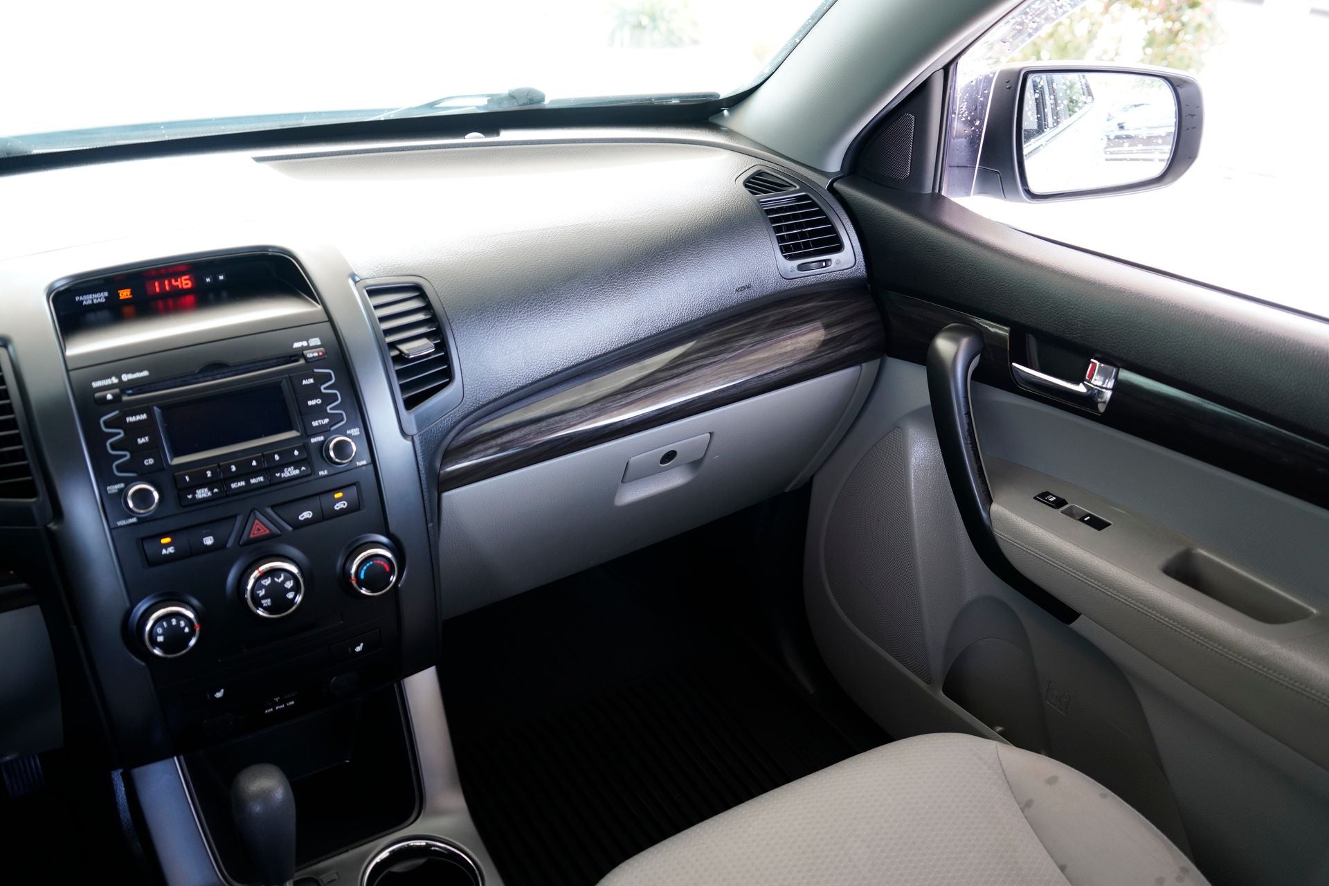 2011 Kia Sorento LX