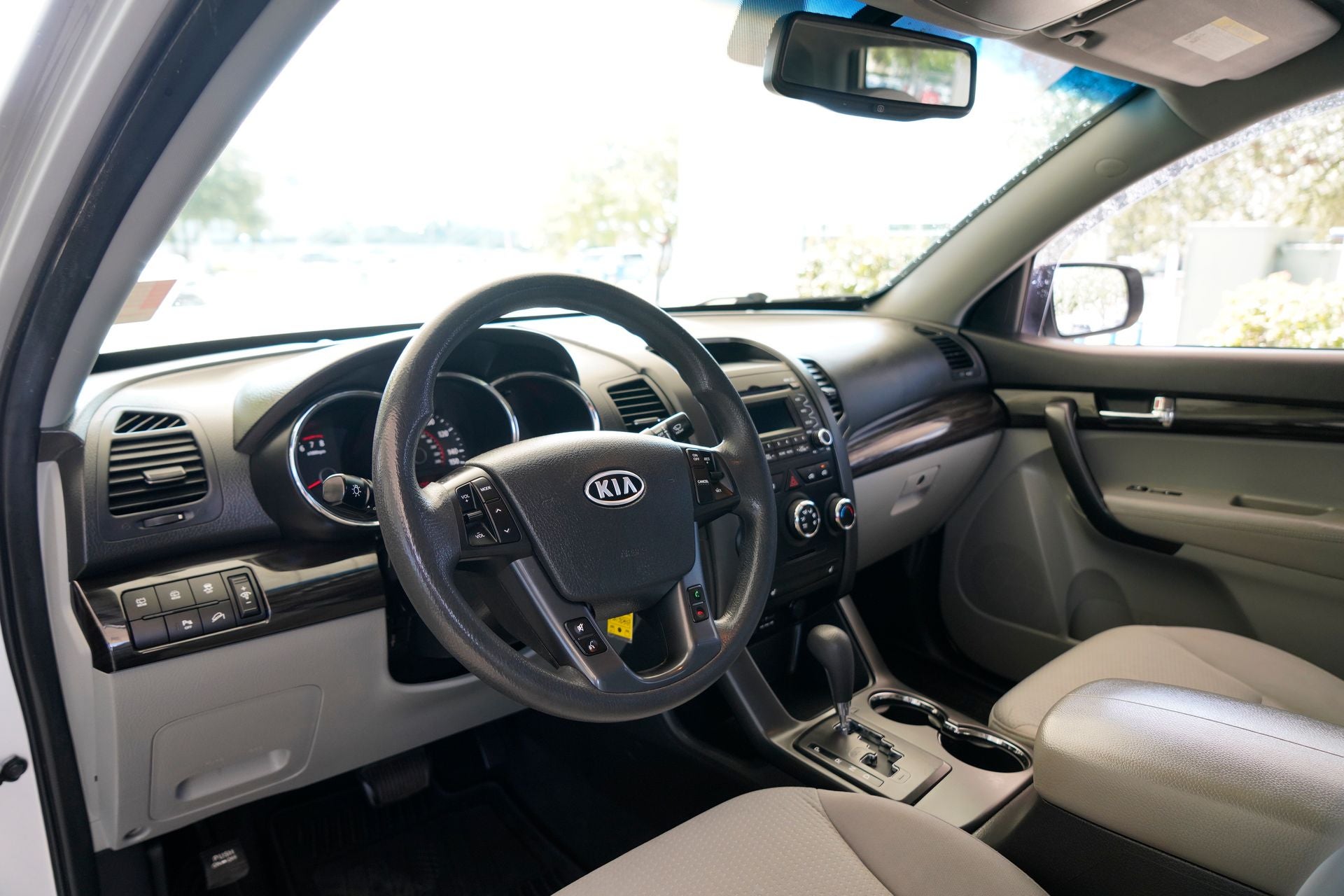 2011 Kia Sorento LX