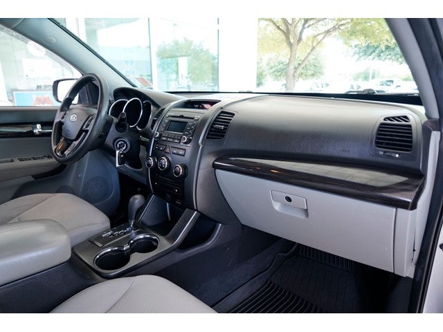 2011 Kia Sorento LX