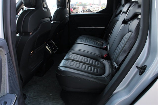 2025 Rivian R1T Adventure