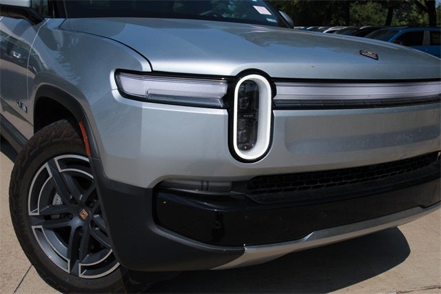 2025 Rivian R1T Adventure