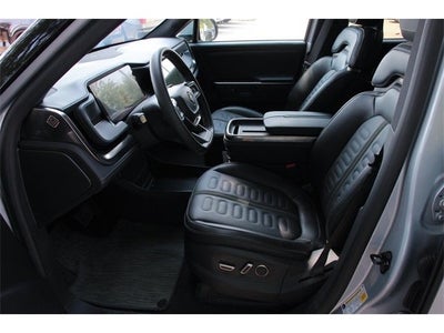 2025 Rivian R1T Adventure