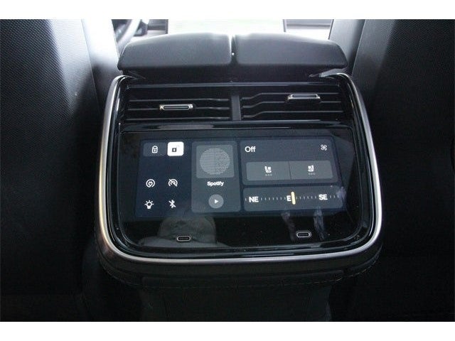 2025 Rivian R1T Adventure