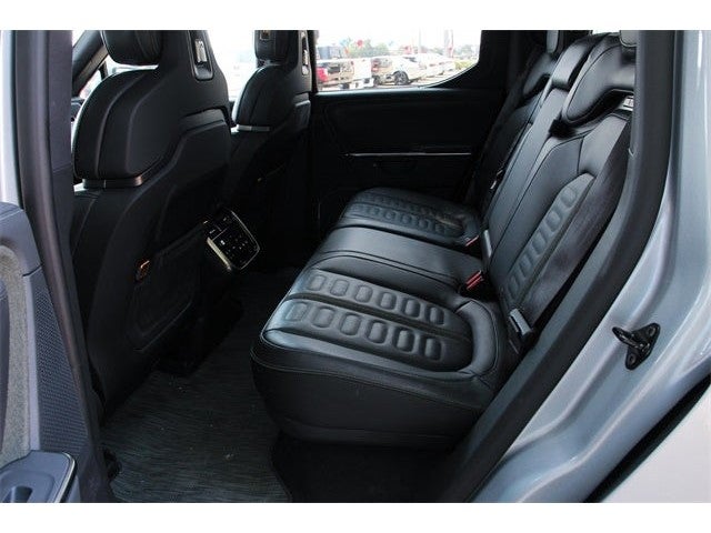 2025 Rivian R1T Adventure