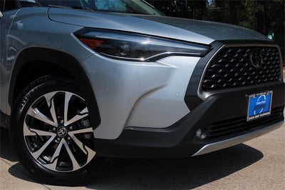 2024 Toyota Corolla Cross XLE