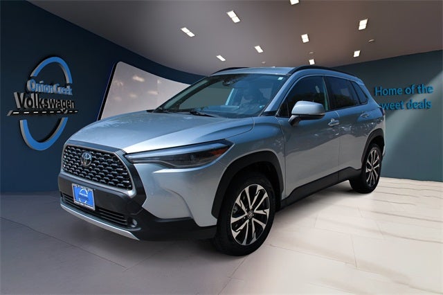 2024 Toyota Corolla Cross XLE