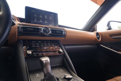 2024 Lexus IS 350 F SPORT Design