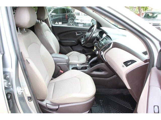 2015 Hyundai Tucson SE