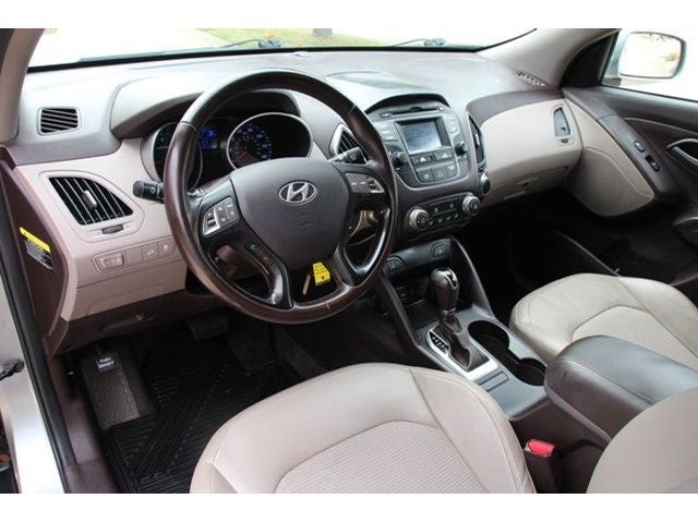 2015 Hyundai Tucson SE