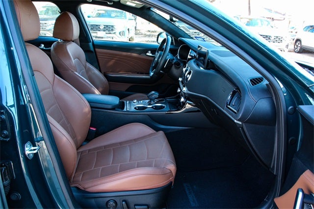 2023 Kia Stinger GT2