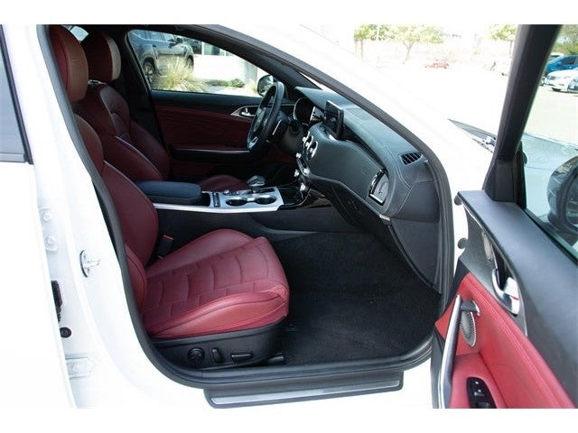 2023 Kia Stinger GT2