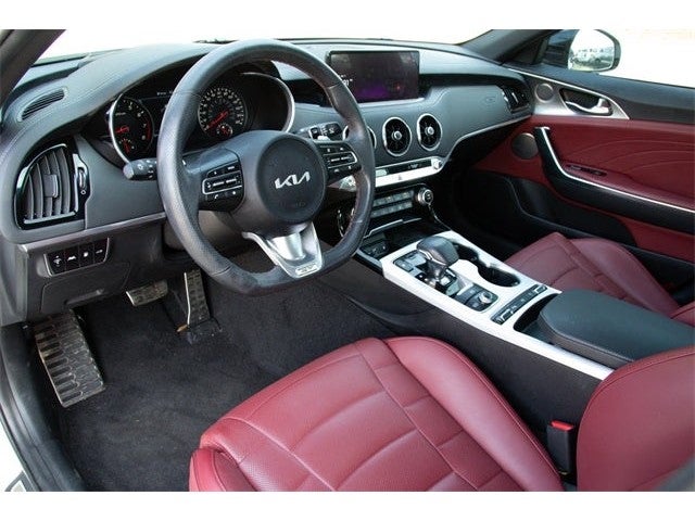 2023 Kia Stinger GT2