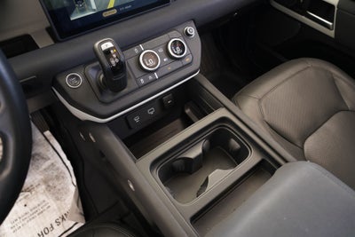 2023 Land Rover Defender 110 SE