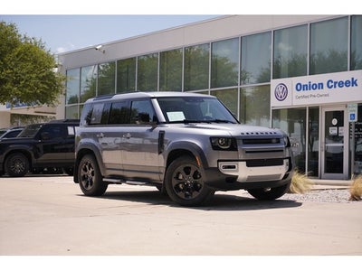 2023 Land Rover Defender 110 SE