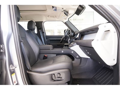 2023 Land Rover Defender 110 SE