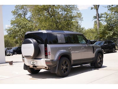 2023 Land Rover Defender 110 SE