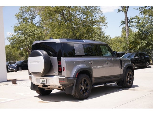 2023 Land Rover Defender 110 SE