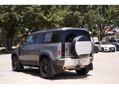 2023 Land Rover Defender 110 SE