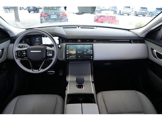 2025 Land Rover Range Rover Velar Dynamic SE