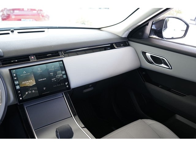 2025 Land Rover Range Rover Velar Dynamic SE