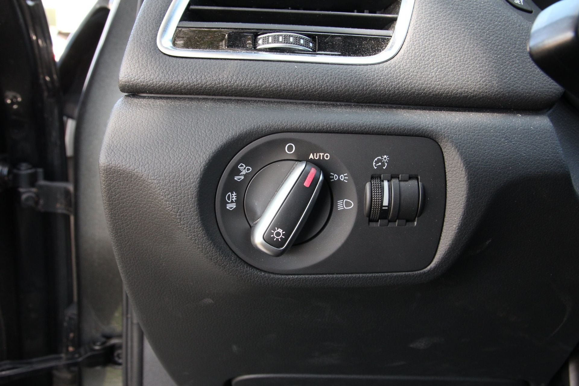 2018 Audi Q3 2.0T Premium