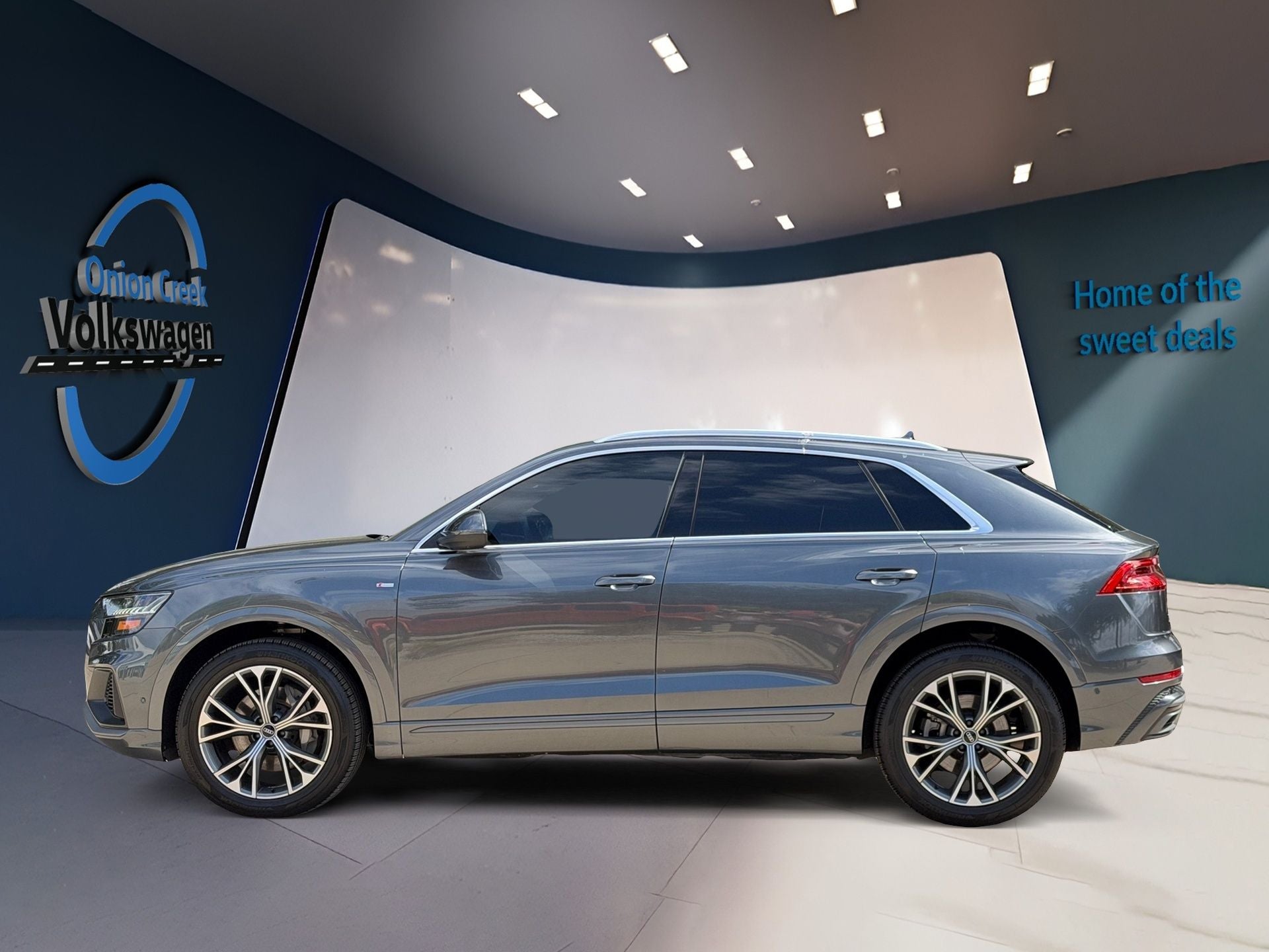 2021 Audi Q8 55 Premium Plus quattro