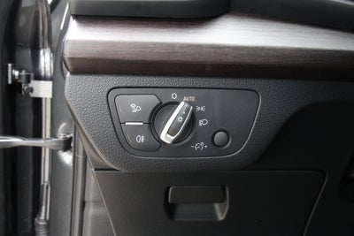 2023 Audi Q5 45 S line Premium quattro