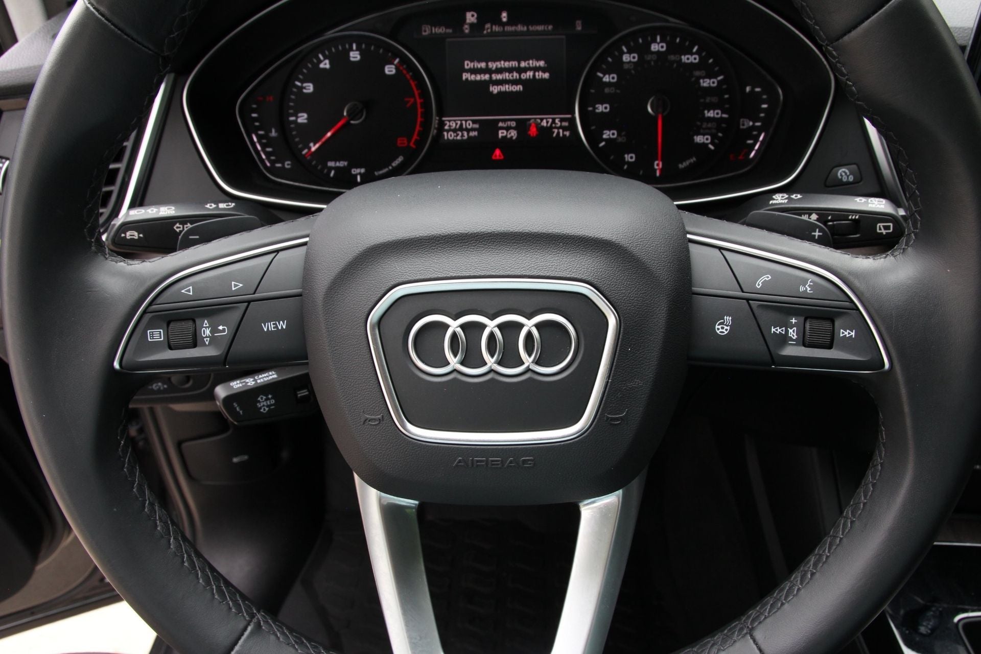 2023 Audi Q5 45 S line Premium quattro