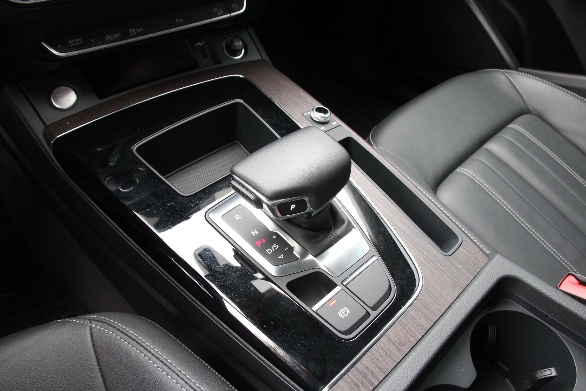 2023 Audi Q5 45 S line Premium quattro