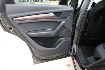 2023 Audi Q5 45 S line Premium quattro